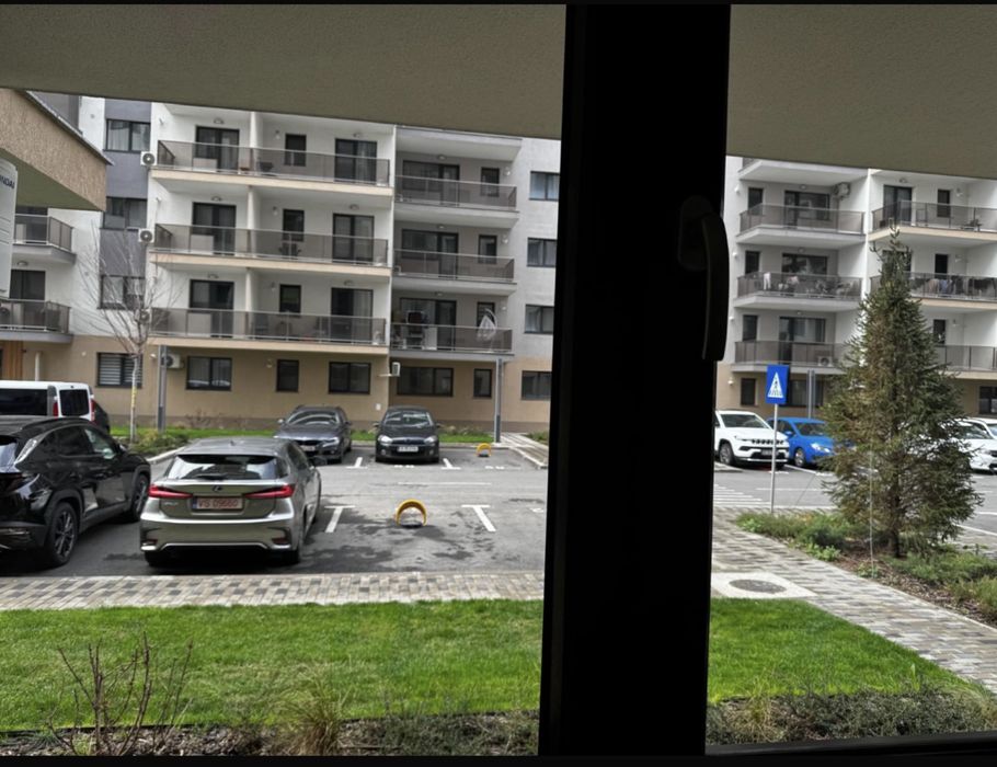 Inchiriez sau vand garsoniera Hils Brauner parter+parcare acoperita