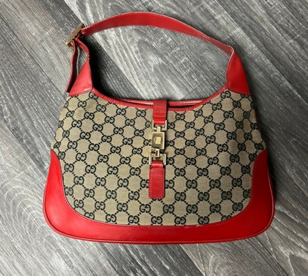 GUCCI оригинална чанта кожа и плат монограм GG