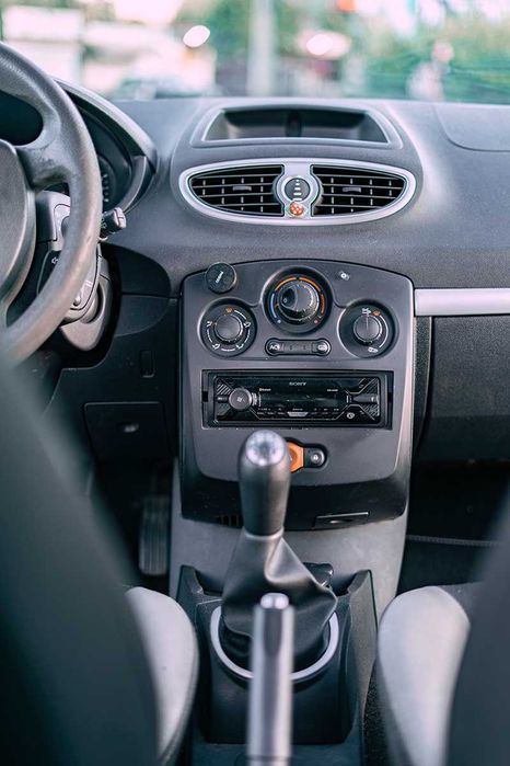 Перфектна градска кола Renault Clio