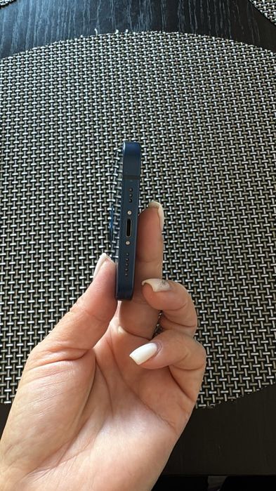 iPhone 12 -  64 GB Blue