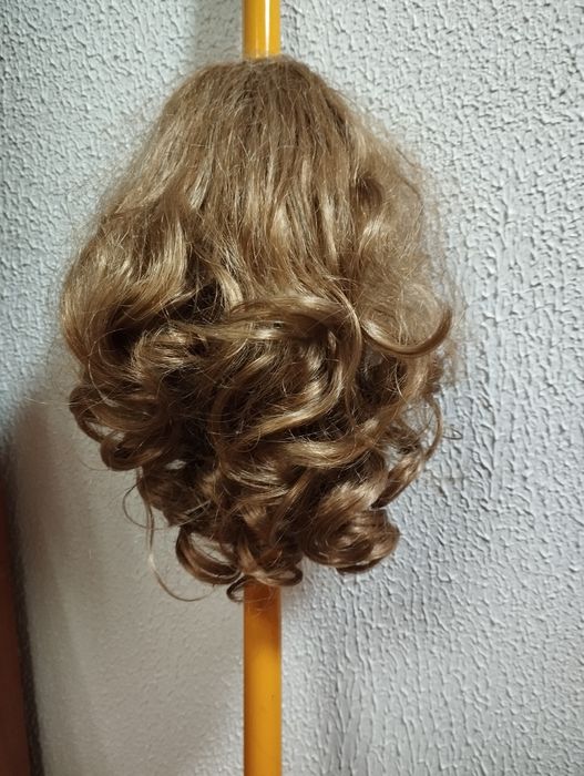 Продам парик ( хвост)