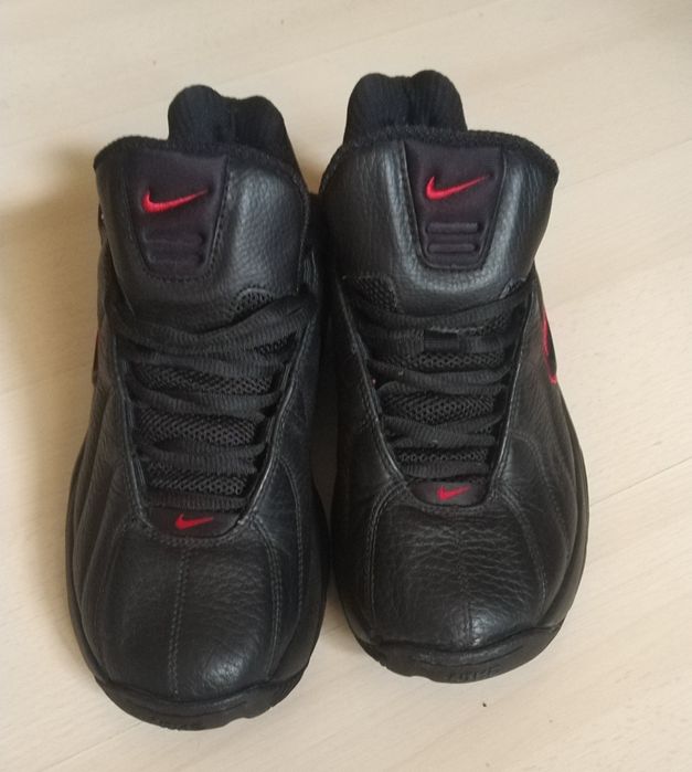 Nike кроссовки 40 размер