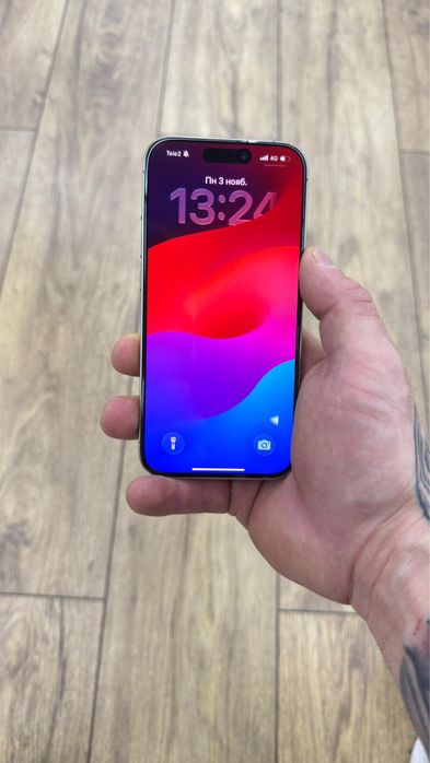 Продам iphone 15 pro 512 88akb