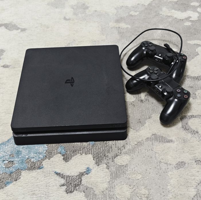 Consola Ps4 slim