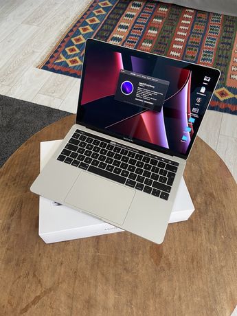 MacBook Pro 13” 2018 Four Thunderbolt 3 Ports
