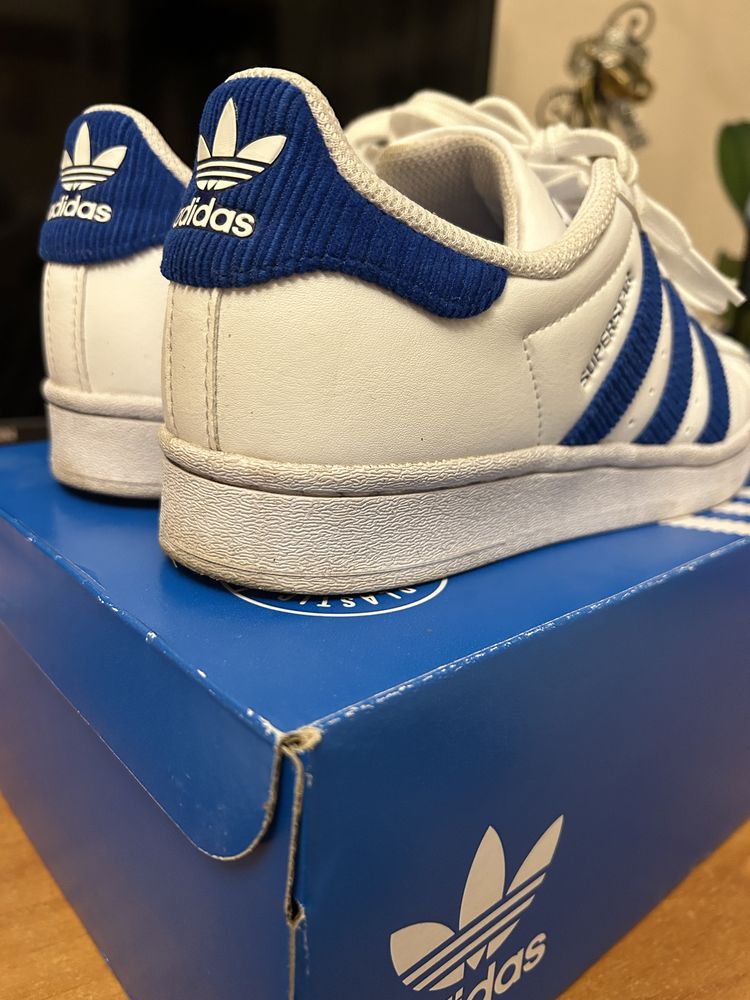 Adidasi de dama Adidas