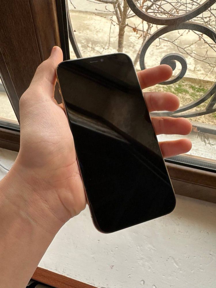 Iphone 12 pro xolati idyal