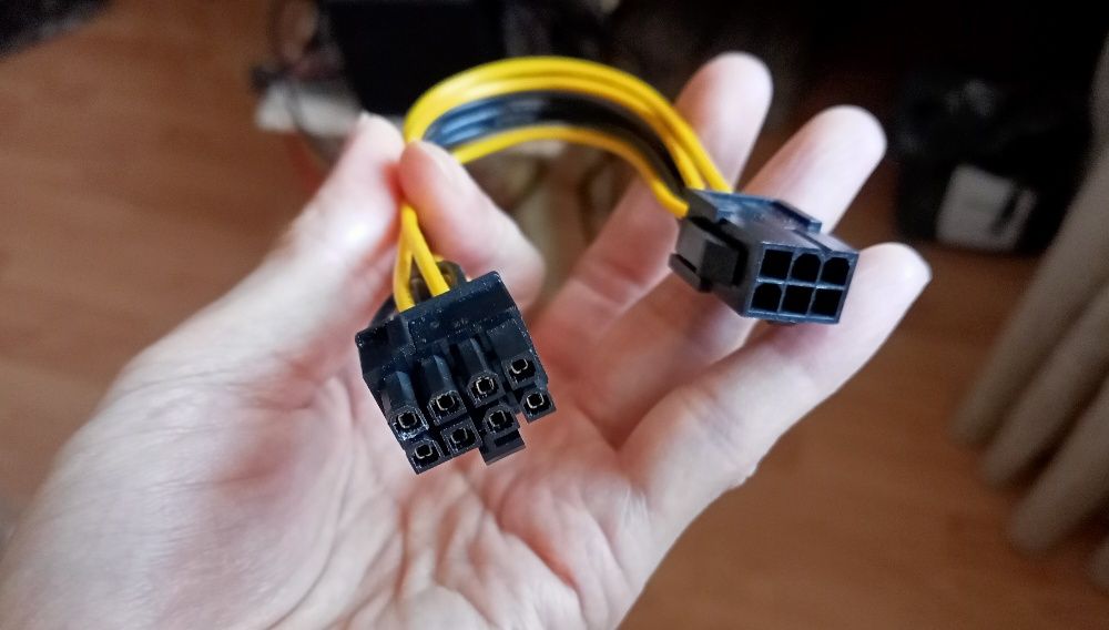 Кабель-переходник для видеокарт 6pin - 8pin (с 6пин на 8пин)
