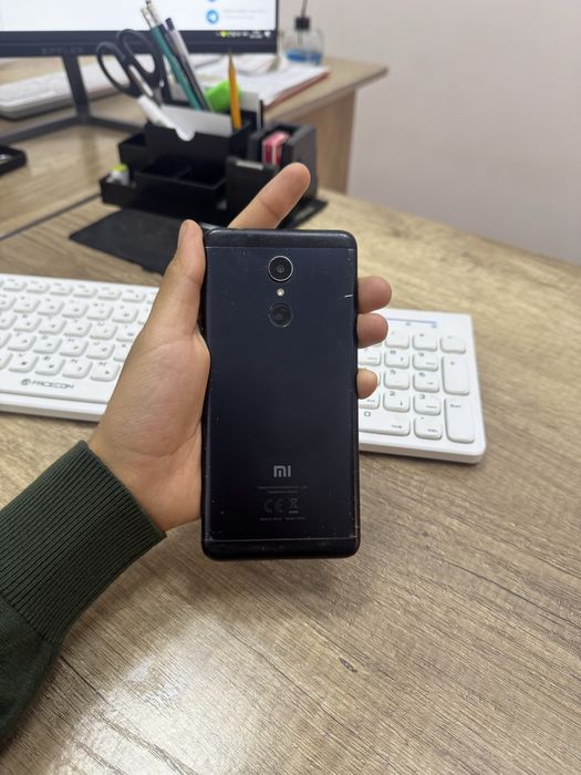 Redmi 5 xolati yaxshi hamma joyi ishlab turibdi