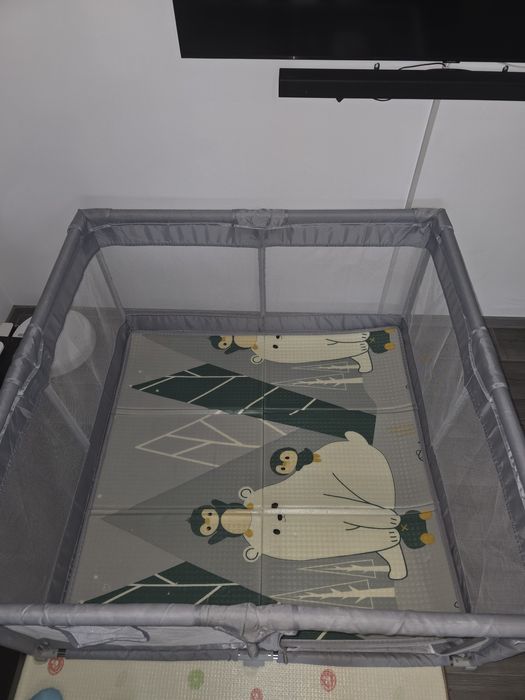 Țarc de joacă pentru copii