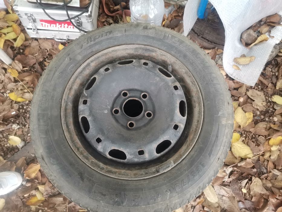 Зимни Гуми с джанти 14ки 165/70/R14 Michelin за vw polo поло