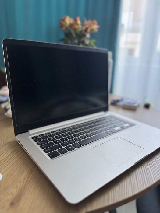 Laptop Asus I5 BQ049 - 8GB - 256GB