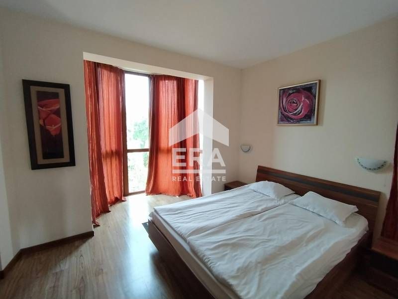 Продава се Двустаен апартамент в к.к. Св.Св. Константин и Елена - 83 кв.м за 2025 €/кв.м - Снимка #4