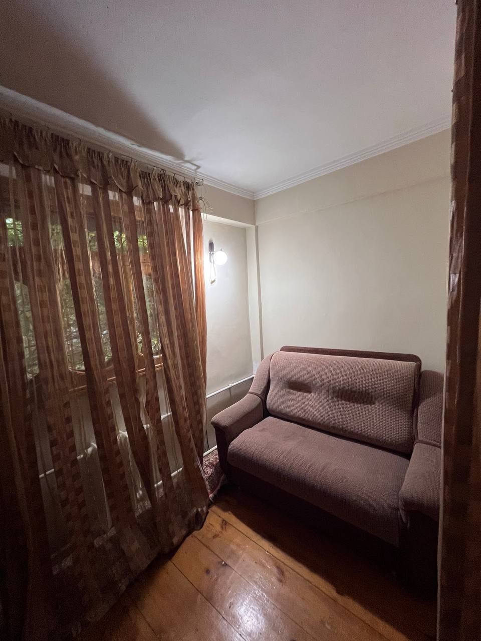 Аренда Новомосковская 2в3/2/4. 400$