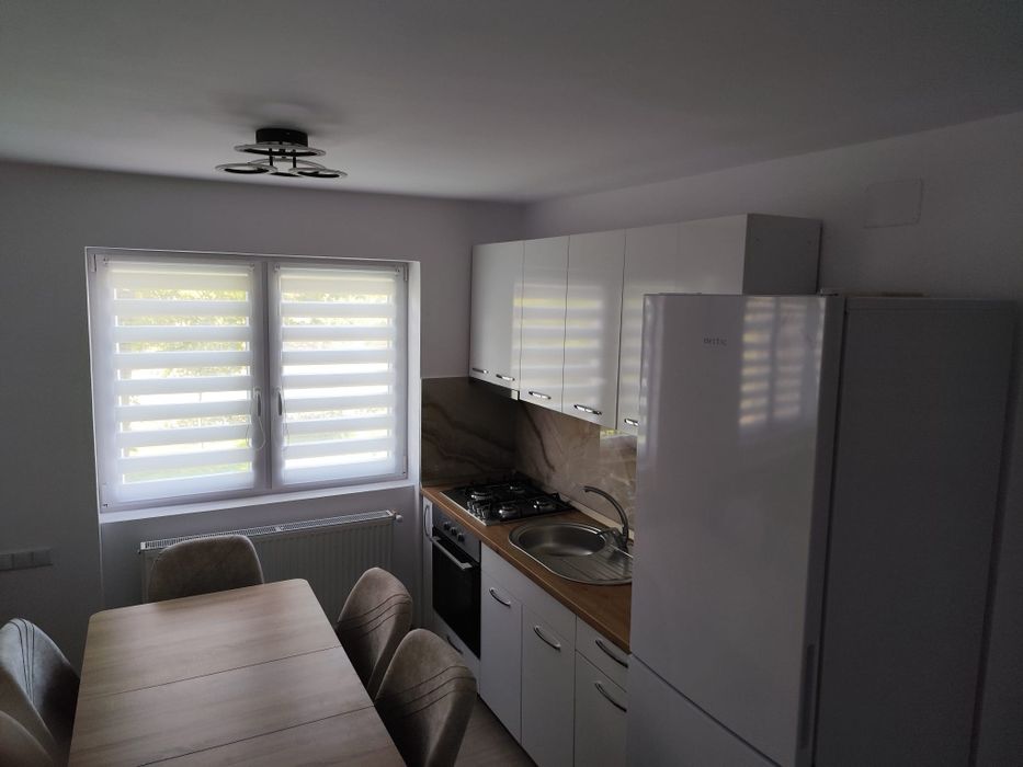 Inchiriez apartament 2 camere