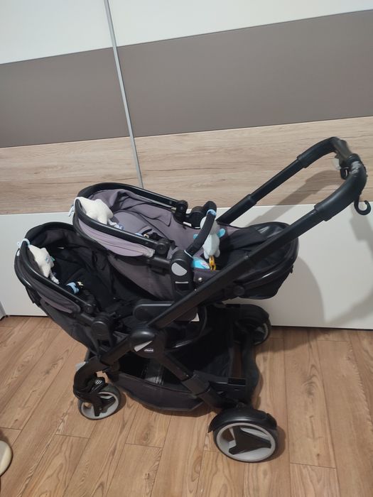 Cărucior pentru gemeni