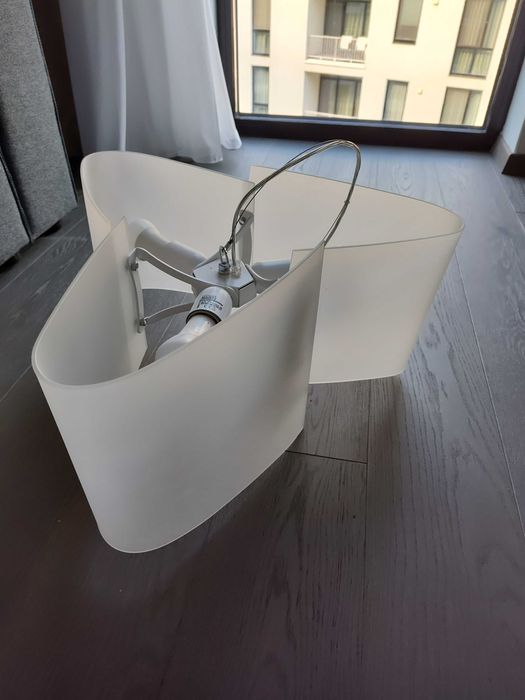 Lampa suspendata din sticla cu becuri Philips Hue White and Color