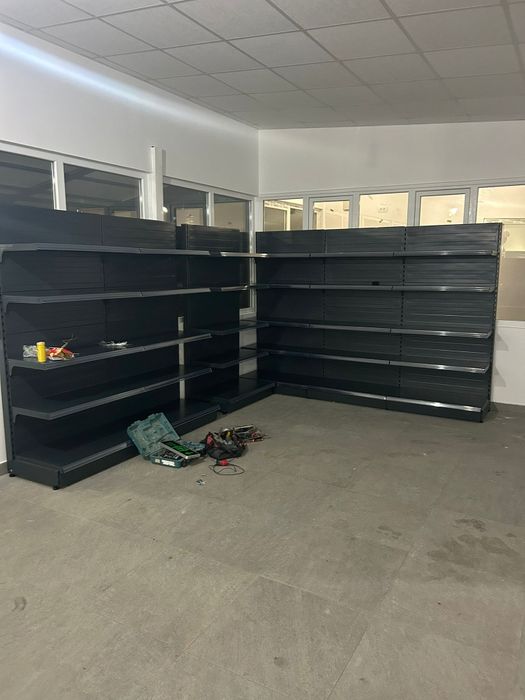 Fabrica de rafturi pentru magazin