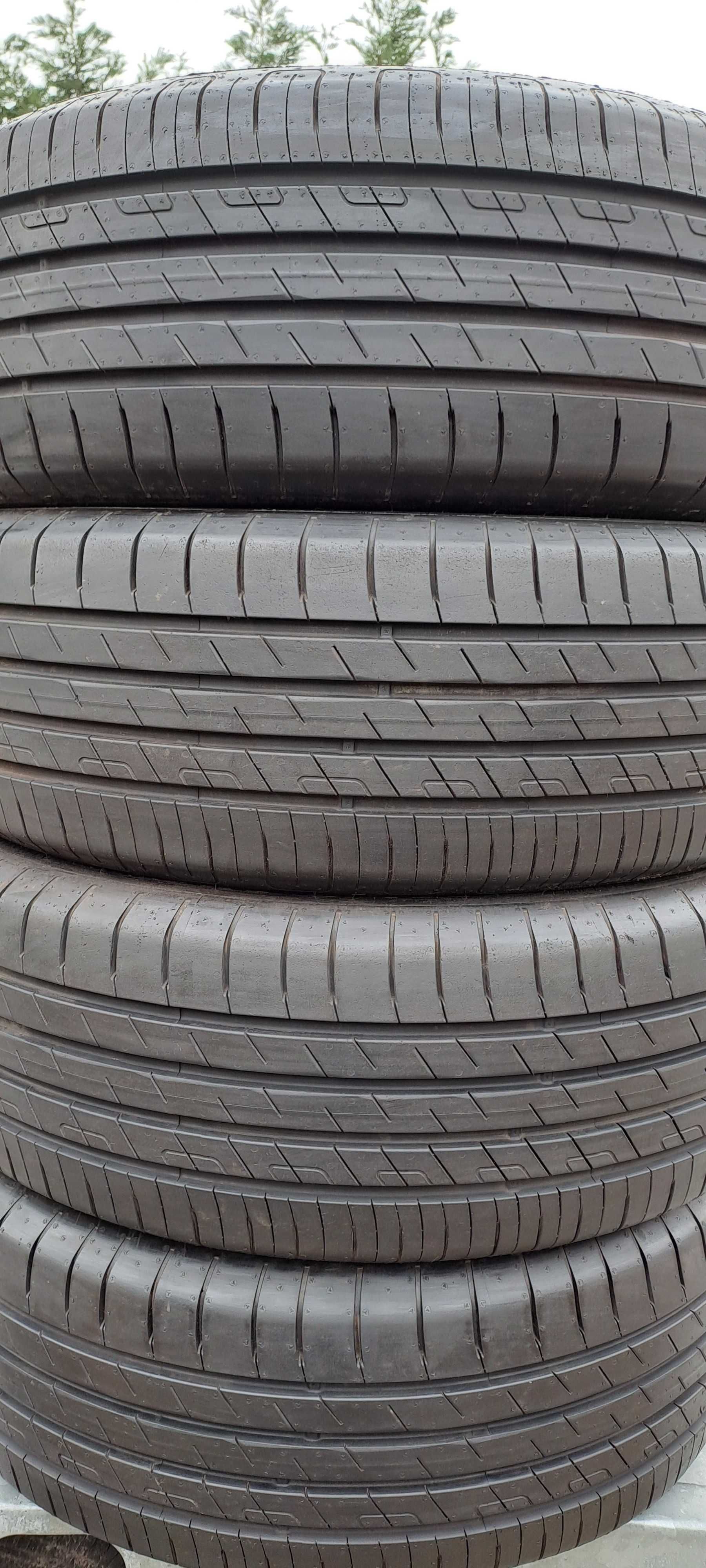 Anvelope 215 55 R18 Goodyear vara!