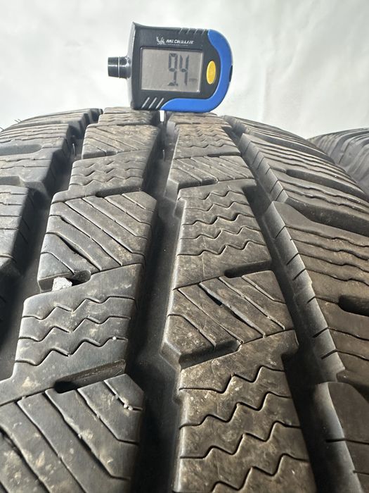215/65/16c за бус Michelin dot22