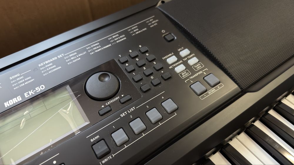Vand Orga Korg EK-50