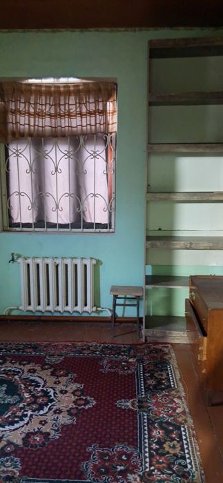 Бектемир.  Пост. Етмасдан. 6 сотох 2 хона. Оила  куйлук бозор фуд сити