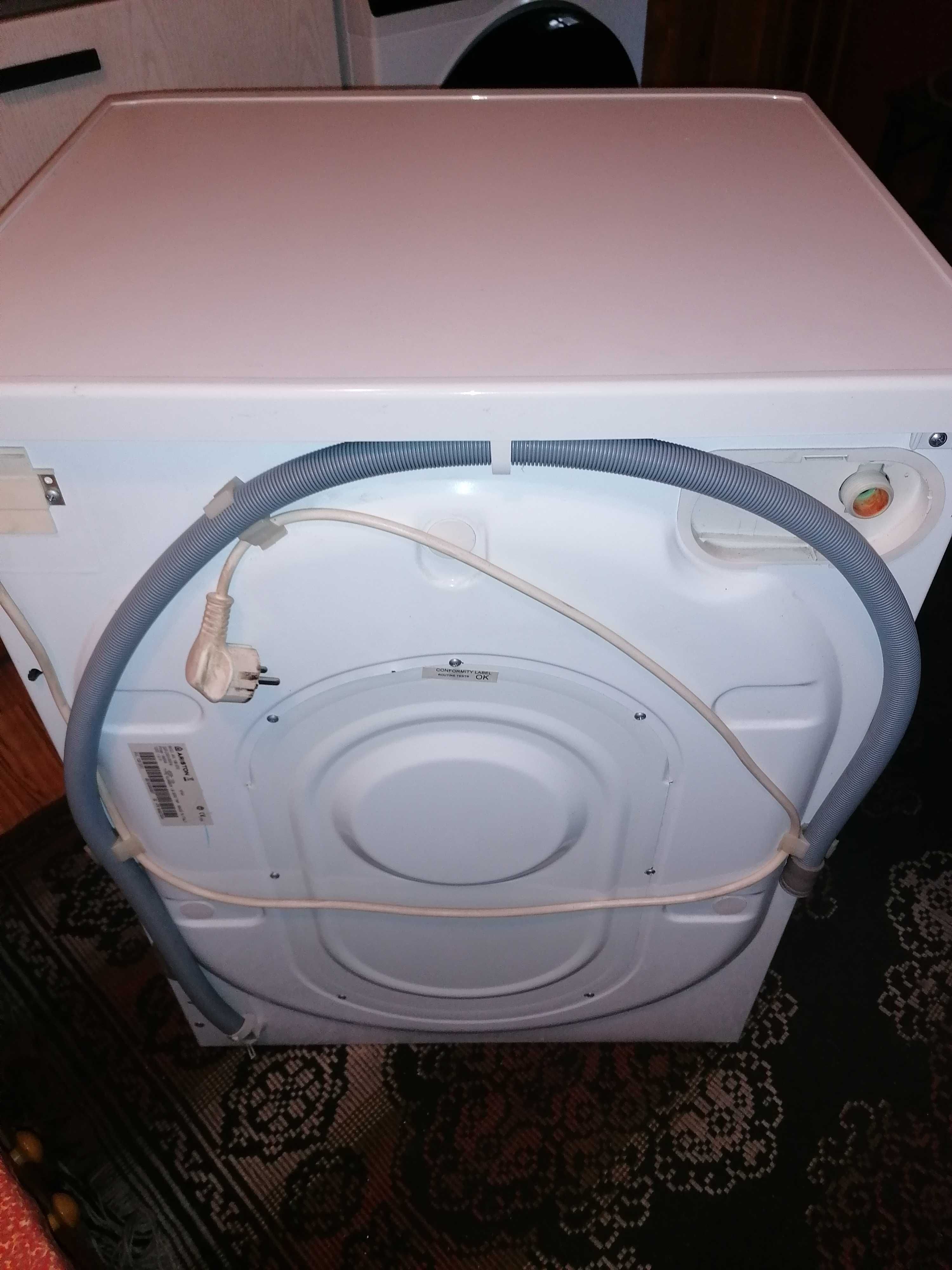 Пералня ARISTON AVL 129