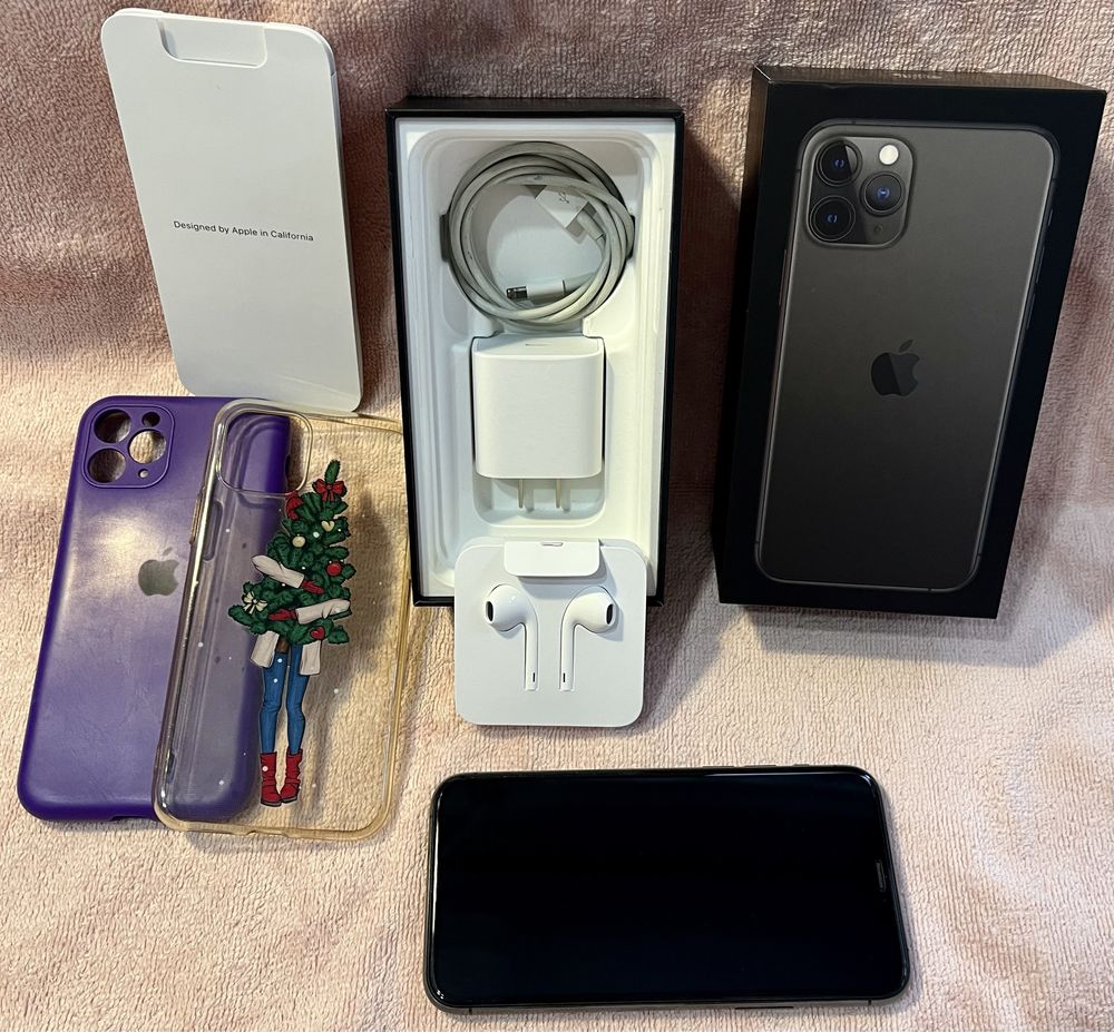 Iphone 11 pro 256 + airpods 2 + apple whatch 3