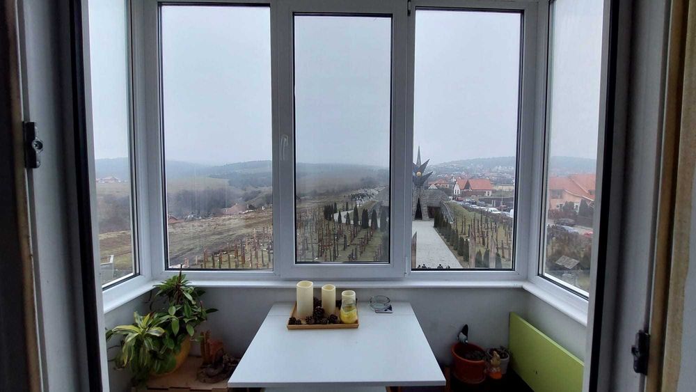 Apartament de vânzare, cu 4 camere în Simeria, pe str. Stadionului