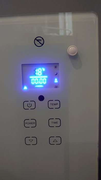 Конвекторен радиатор стъклен TESY CN205 EASLFR  2000W.
