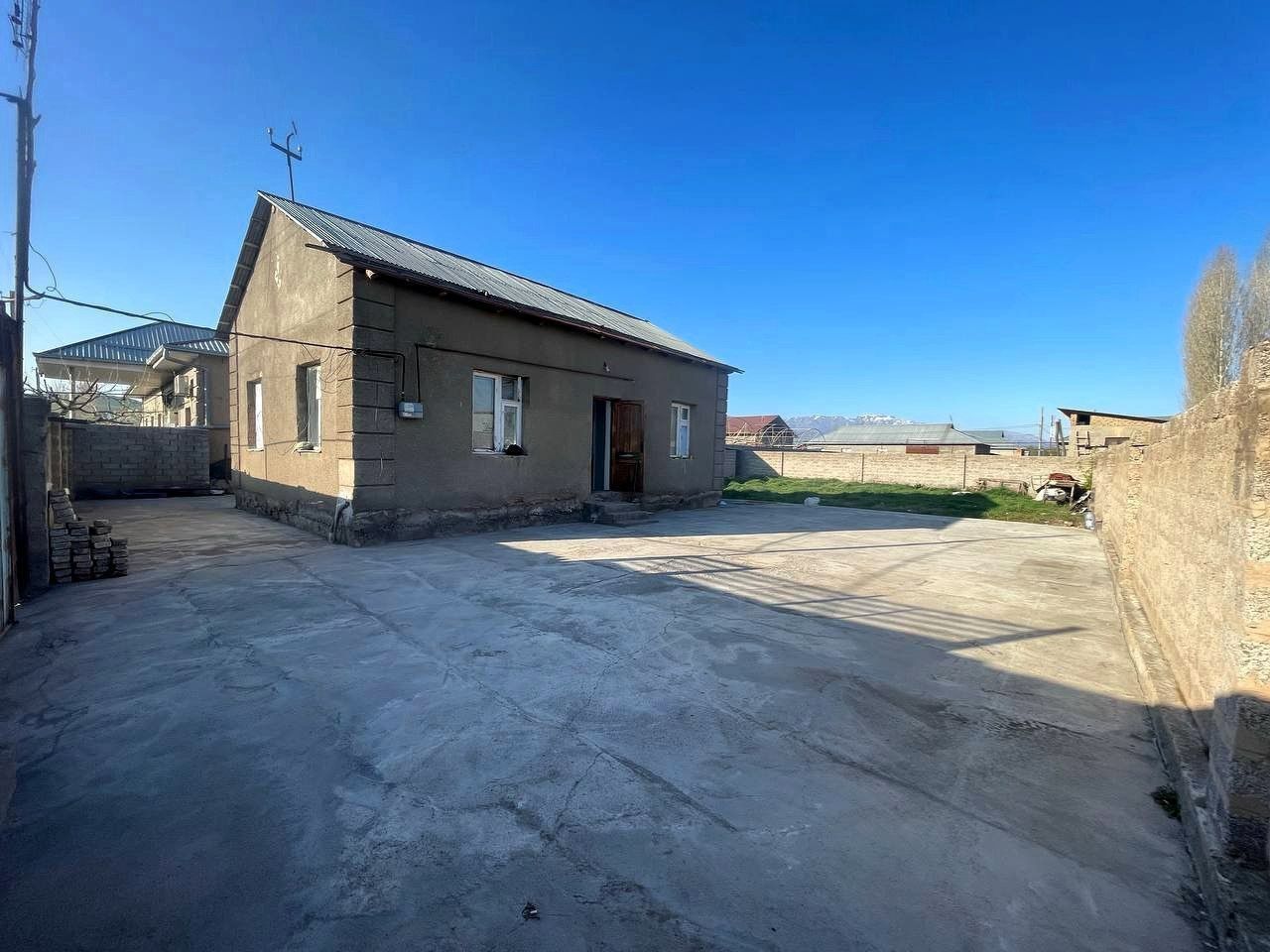 Товоксойда ховли уй сотилади нархи 32 000 $
