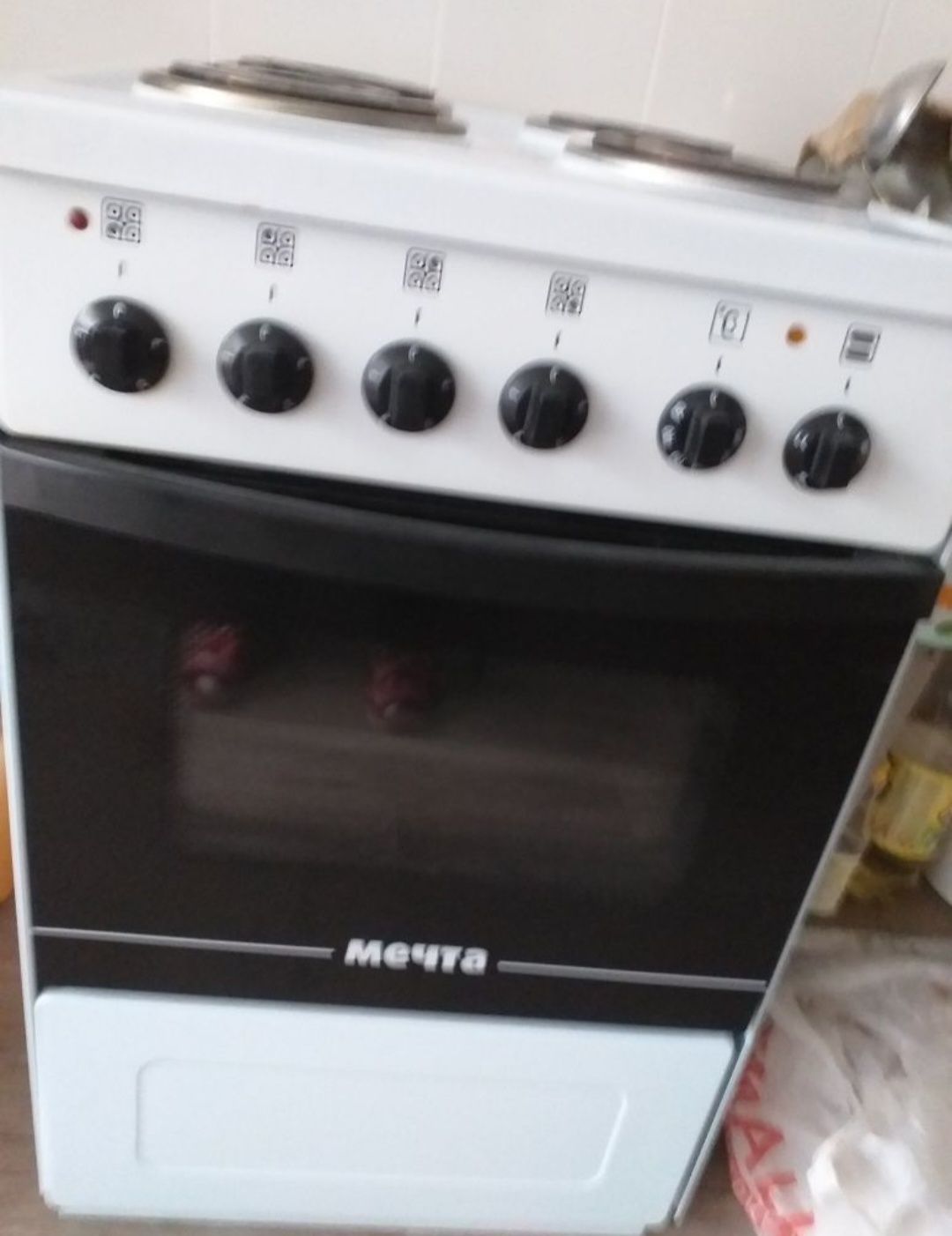 Продам электрическую плиту