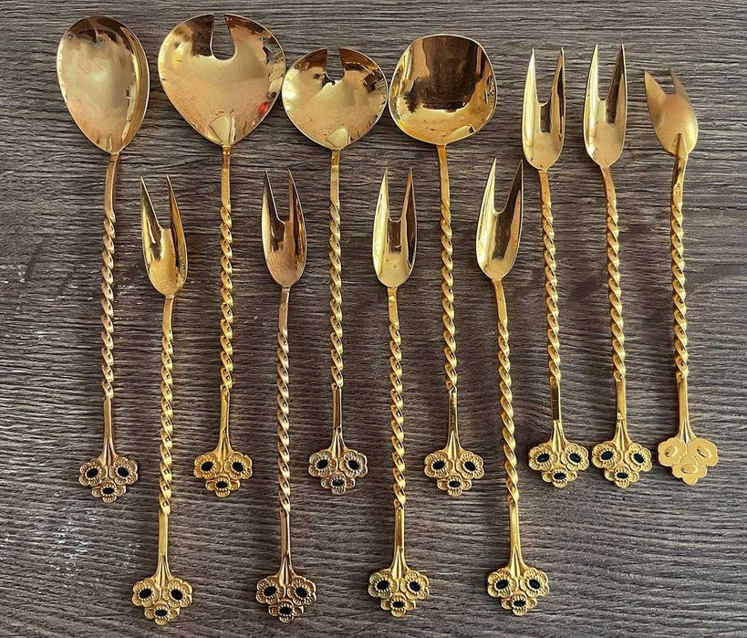 Столовые приборы (мельхиор с настоящей позолотой). Цена за 1 предмет.