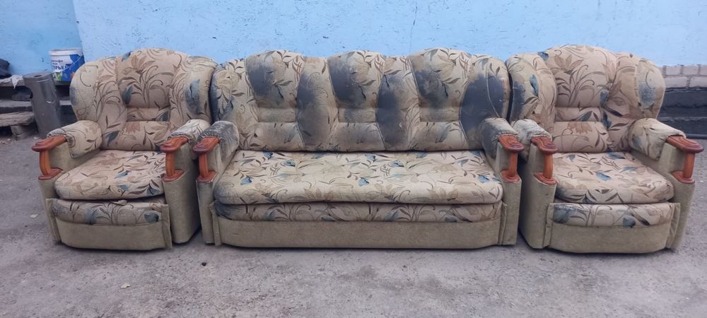 Диван с креслами