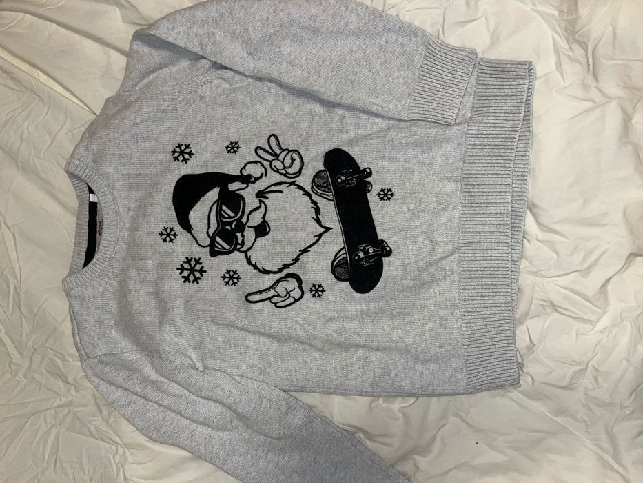 Pulover nou nepurtat