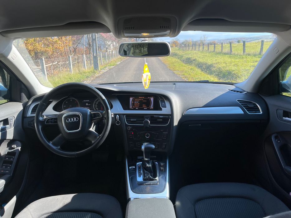 Vând Audi a4 b8 2010