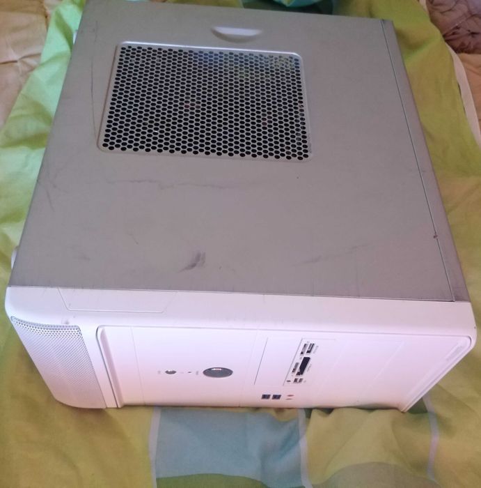 Calculator/PC DDR4, SSD, USB 3.1, 16 Gb RAM
