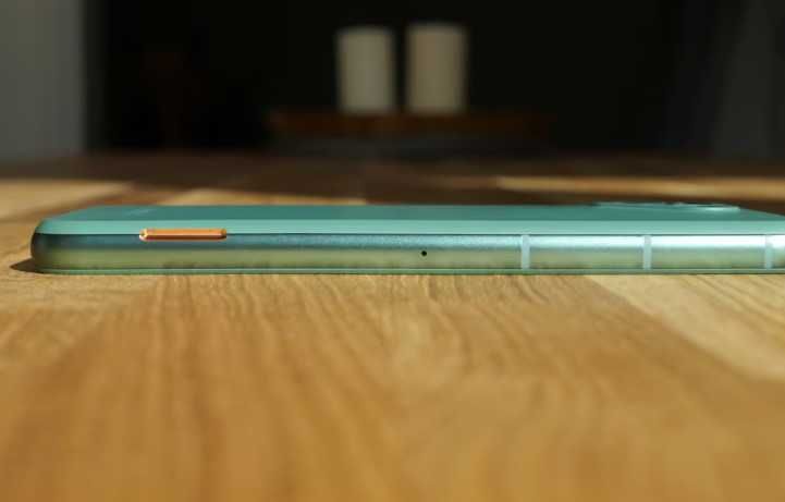 Dezmembrez Fairphone 4 pe piese / modul Camera, boxă, port USB-C