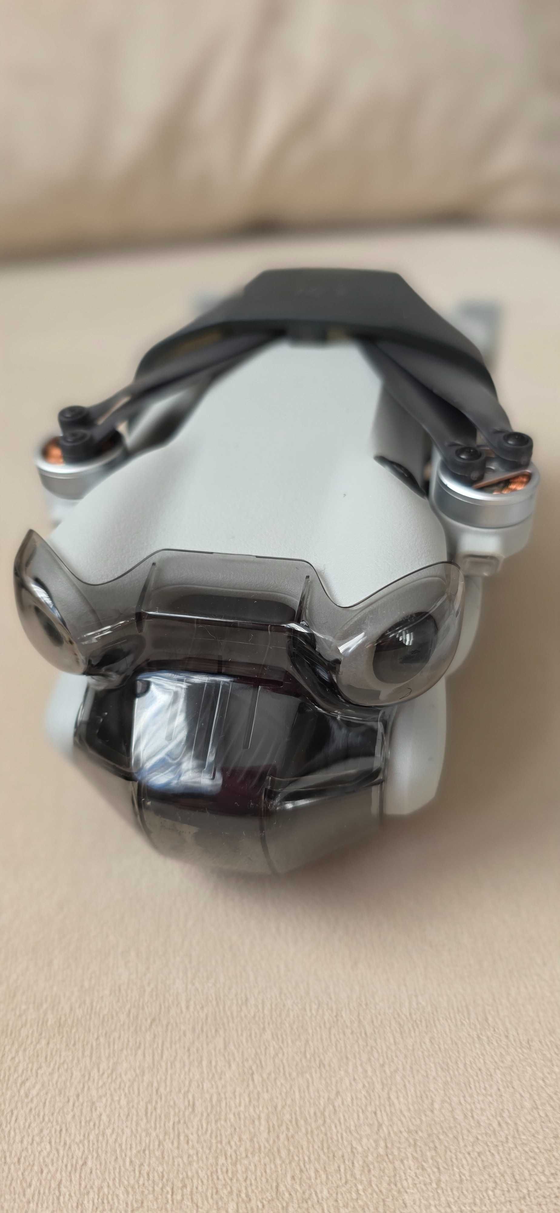 Продавам Дрон DJI Mini 4 Pro