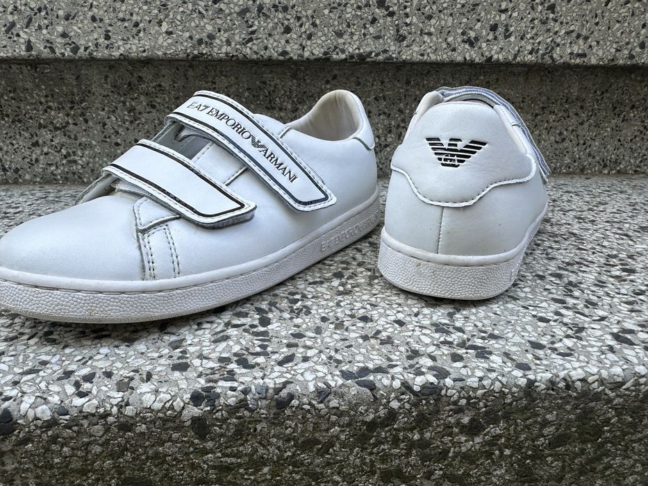 Оригинални обувки Emporio Armani!