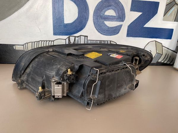 Far Xenon Dreapta Volvo C70 31283226