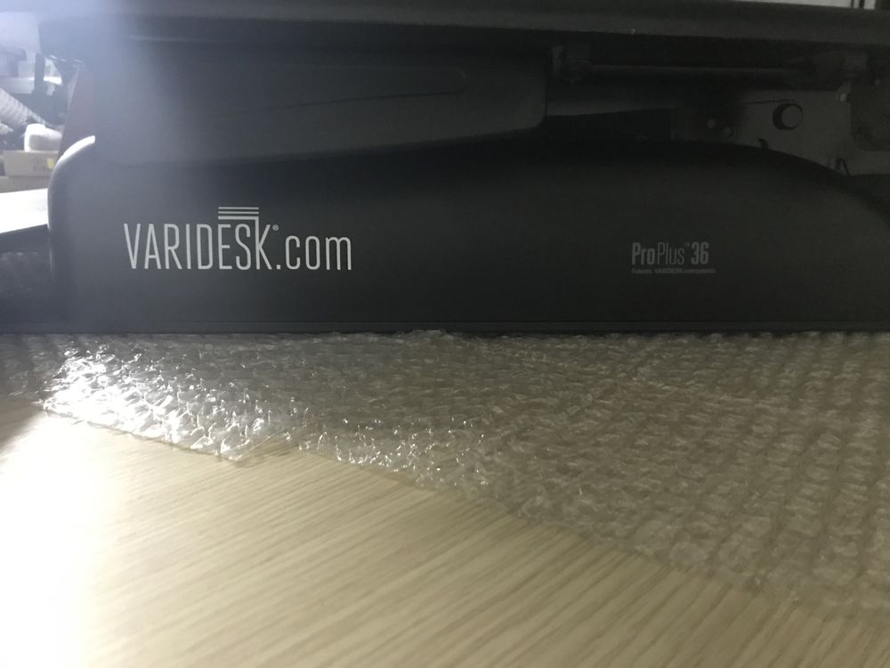 VARIDESK Pro plus 36(подвижно надстройващо се бюро)