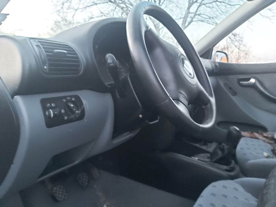 Сеат Толедо 1.9 TDI  90 к.с 2001 година