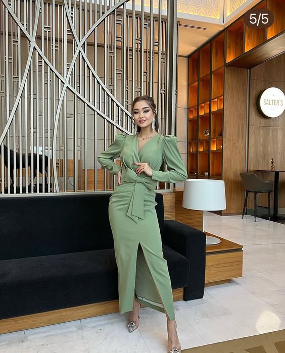 Продам шикарный платье на любой праздник.