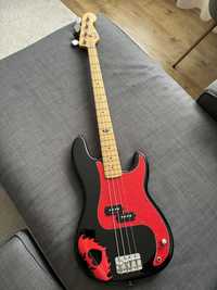 Bass Squier Pete Wentz Signature P Bass