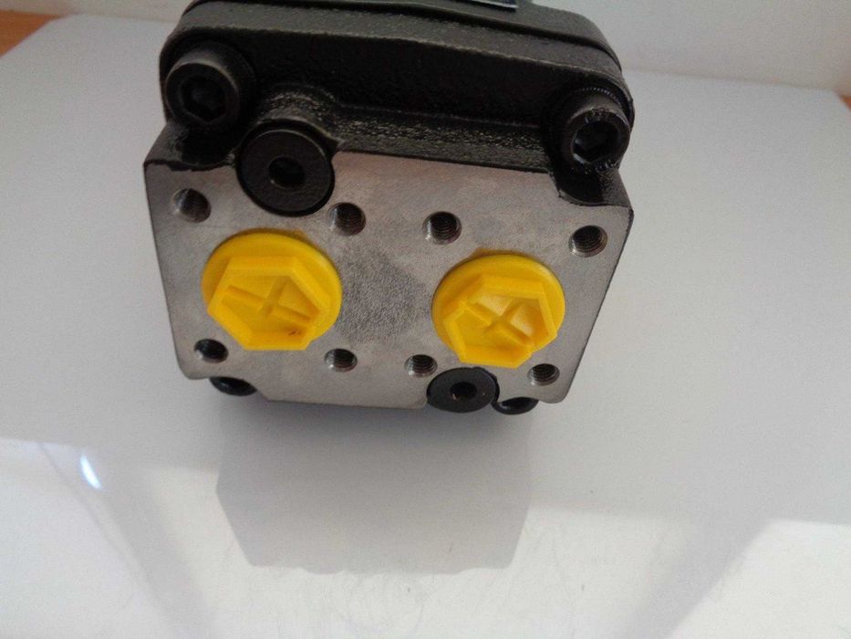 Pompa hidraulica bidirectionala cu pistoane tip banana 50 cc