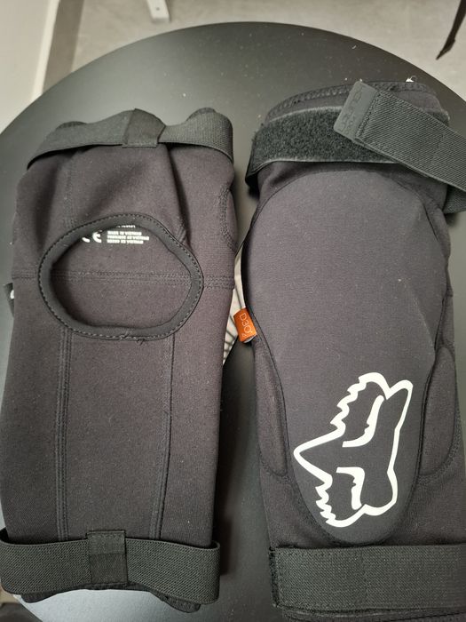 Set protectii Fox D30