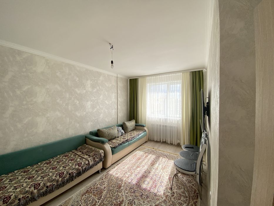 Продам два дивана по цене одной