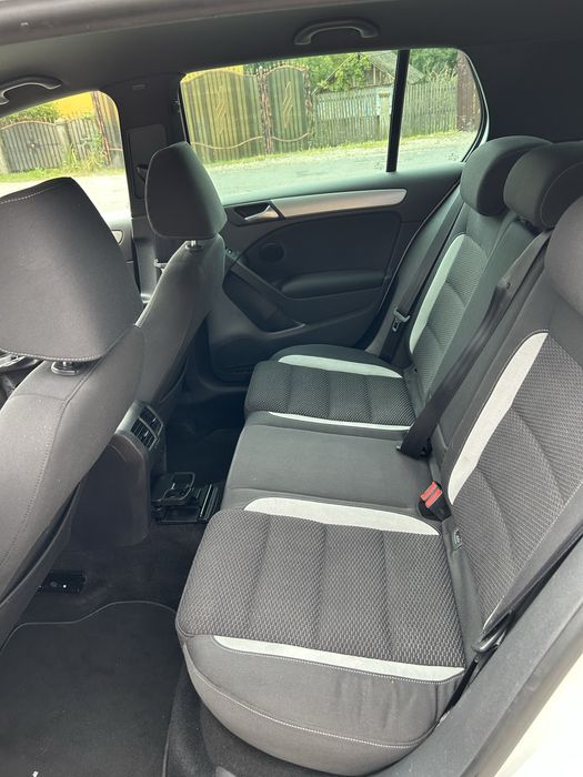 Golf 6 1.6 R Line combin si cu BMW 535/550