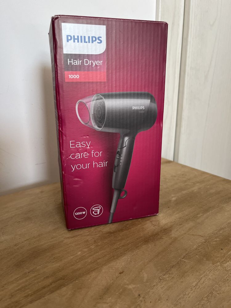 Uscător de păr Philips 1200W – folosit, în stare foarte bună